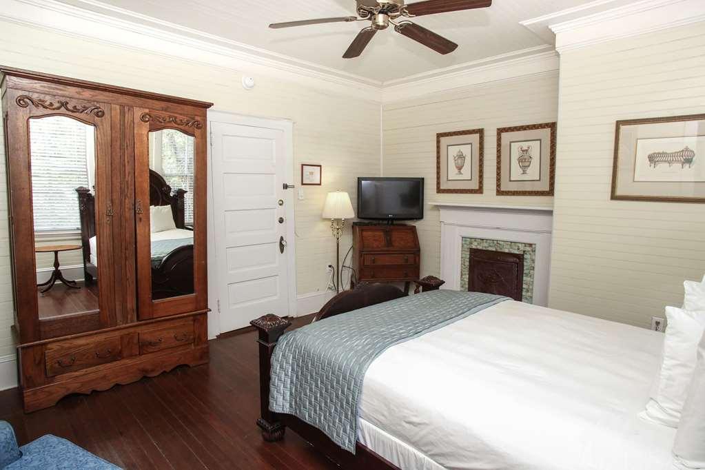 Coombs Inn & Suites أبالاتشيكولا المظهر الخارجي الصورة