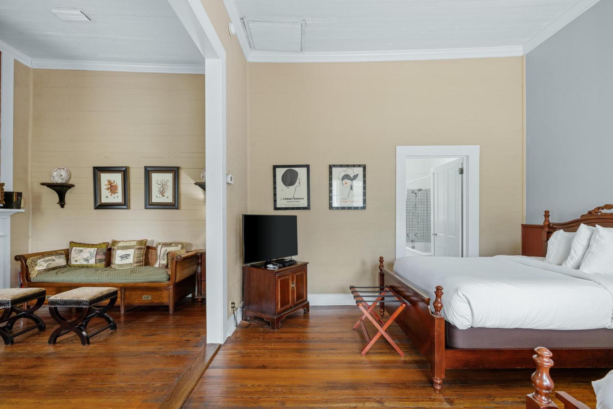 Coombs Inn & Suites أبالاتشيكولا المظهر الخارجي الصورة