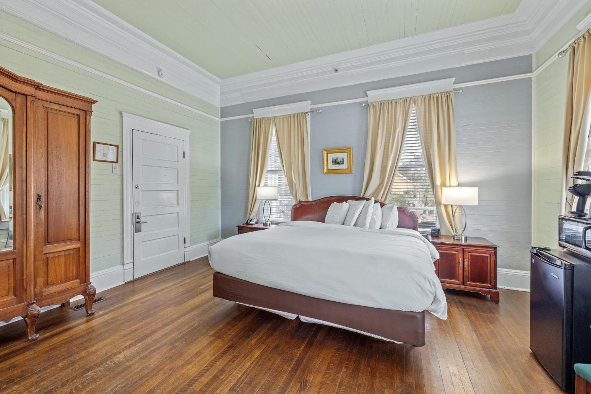 Coombs Inn & Suites أبالاتشيكولا المظهر الخارجي الصورة