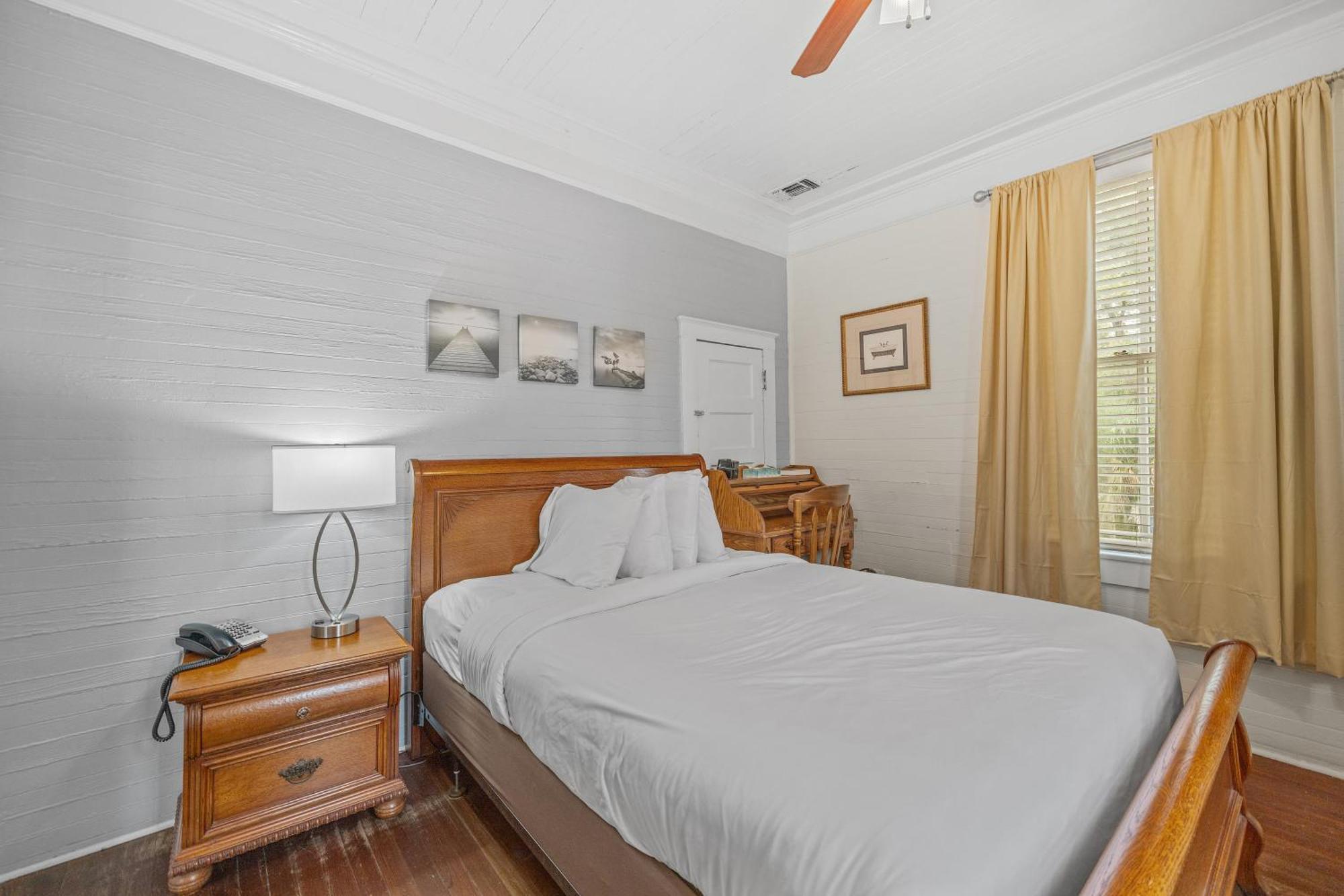Coombs Inn & Suites أبالاتشيكولا المظهر الخارجي الصورة