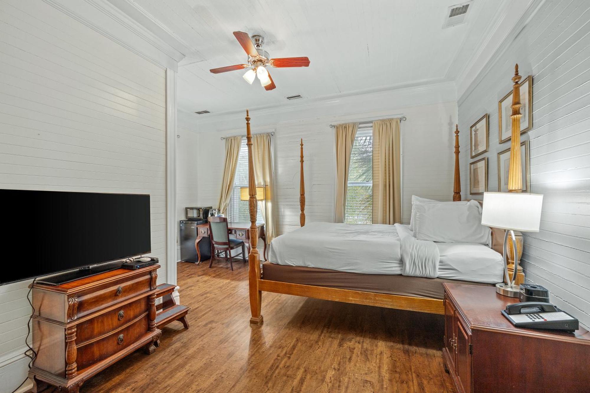 Coombs Inn & Suites أبالاتشيكولا المظهر الخارجي الصورة